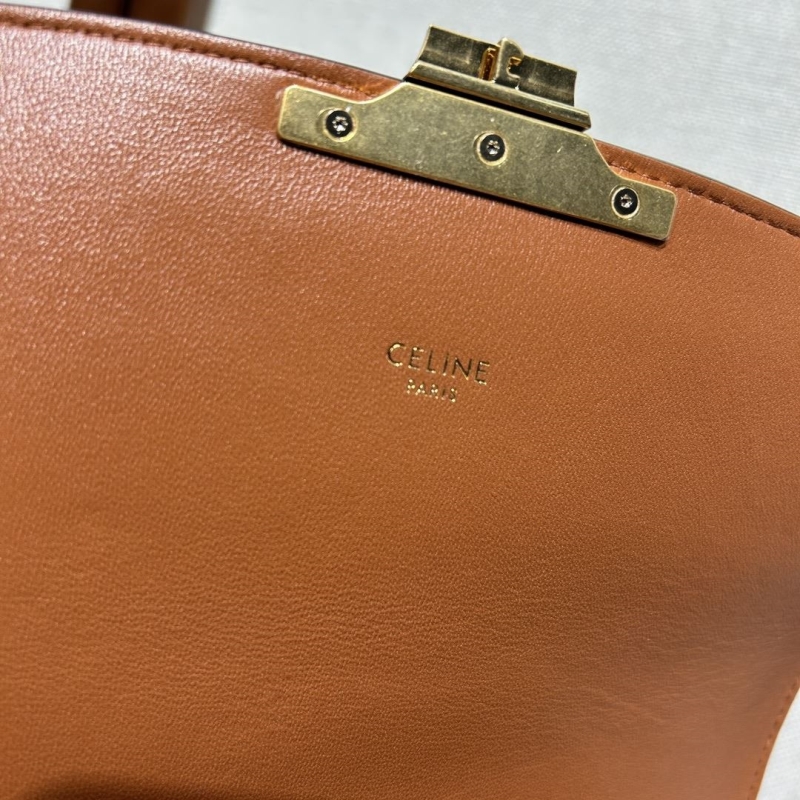 Ce1i*e triomphe bags